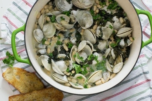 Vidal Blanc Steamed Clams with Bacon and White Beans